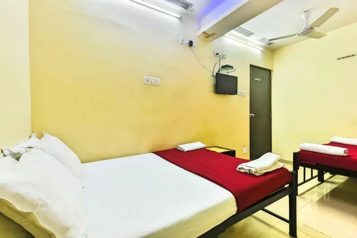 Мумбаи: Decent Guest House
