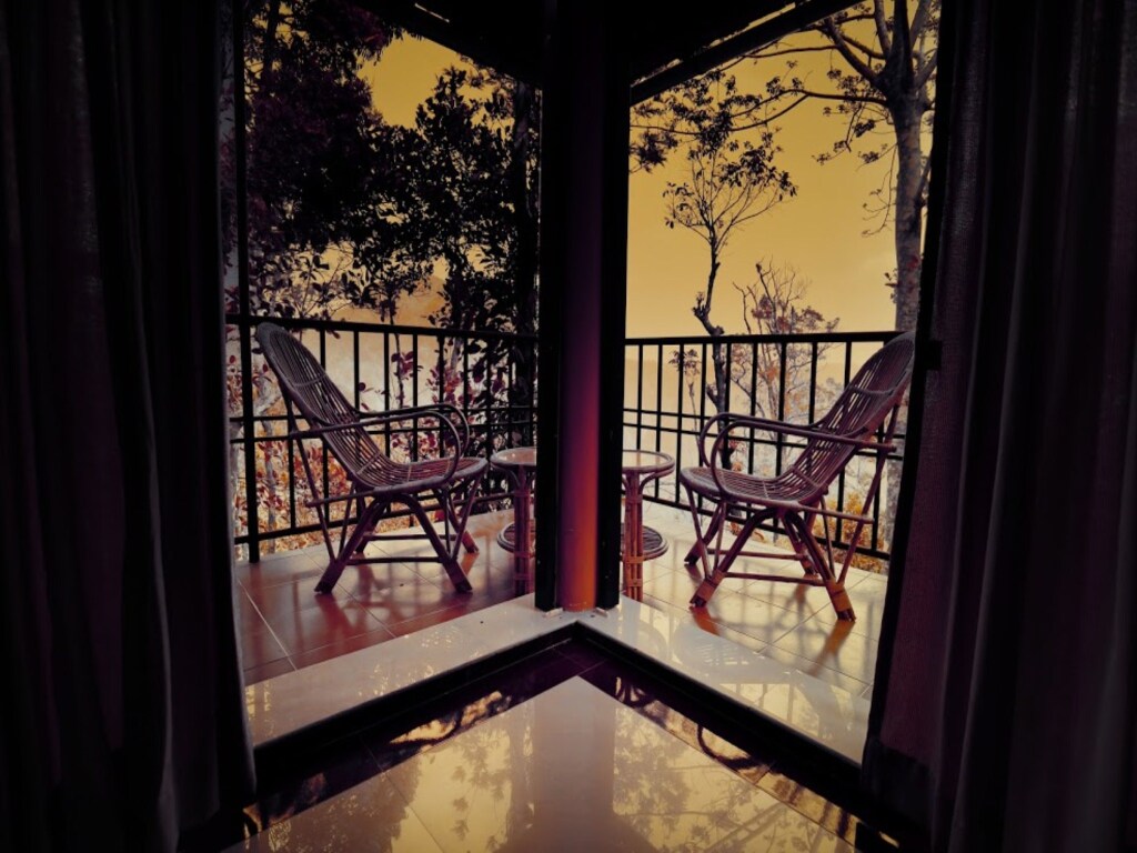 carousel image 3