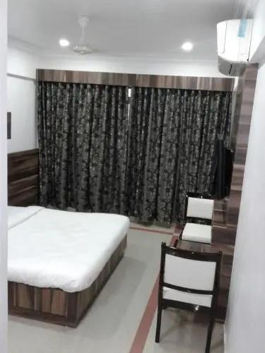 Прантий: Hotel Ashirwad