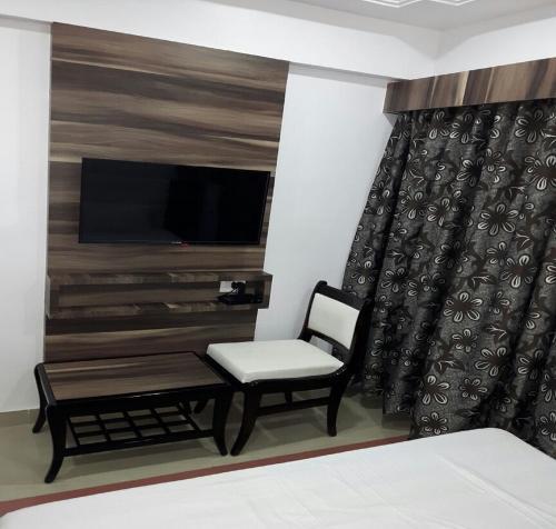 Прантий: Hotel Ashirwad