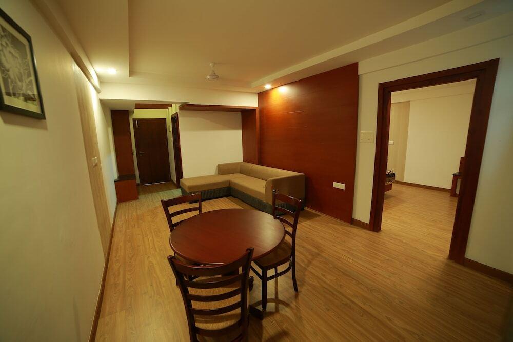 Гуруваюр: Nakshatra Emerald Inn