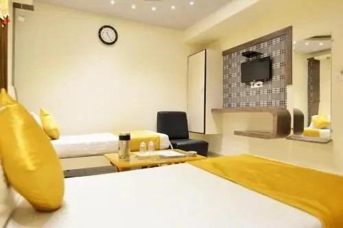 Ахмедабад: Hotel Madhav