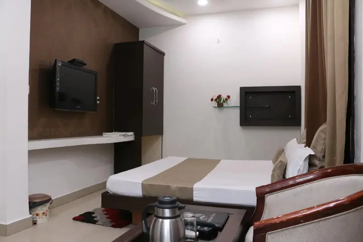 Бхопал: Hotel Shalimar Deluxe
