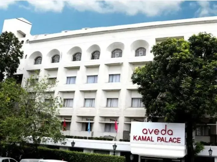 Джаландхар: Aveda Hotel Kamal