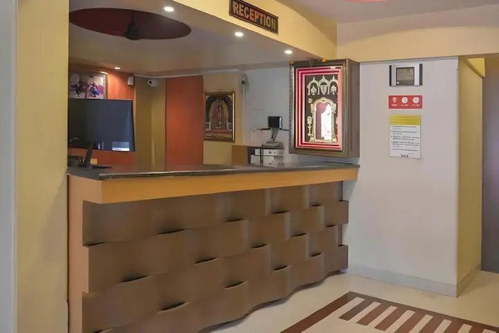 Тхане: Vista Jaya Mahal