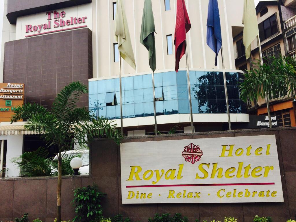 Вапи: Hotel Royal Shelter