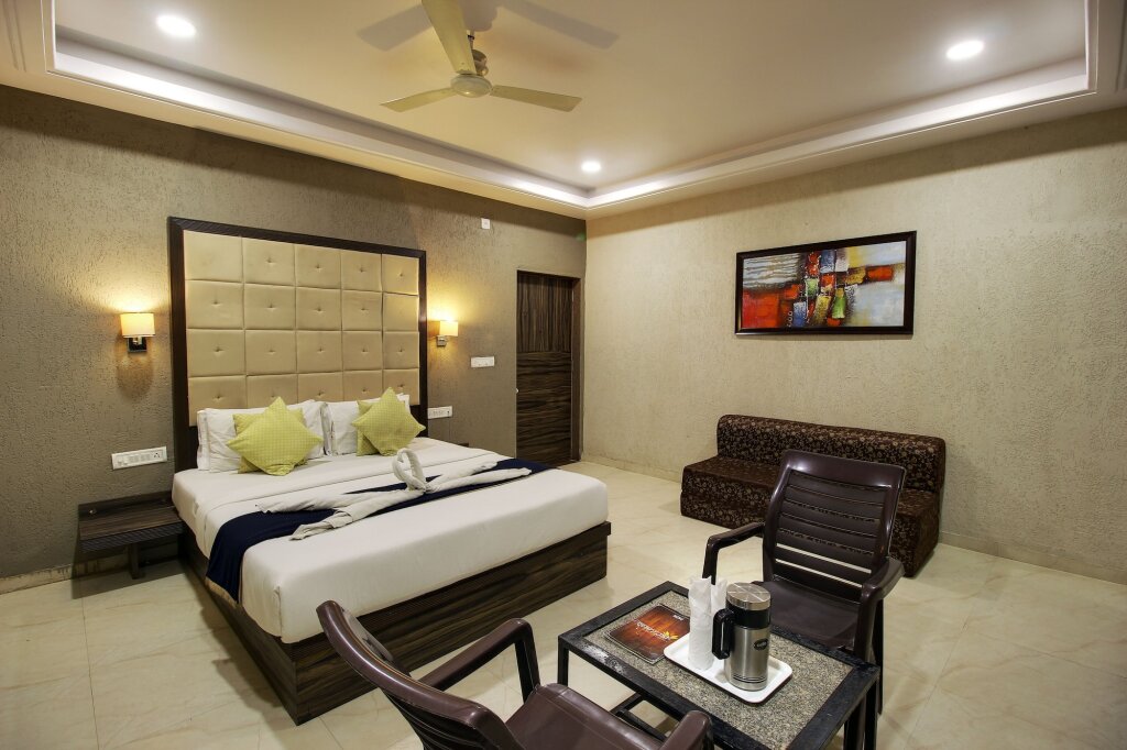 Гора Абу: Achal Resort