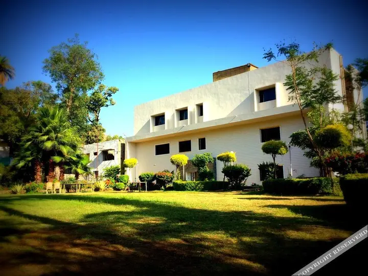 Гора Абу: Achal Resort