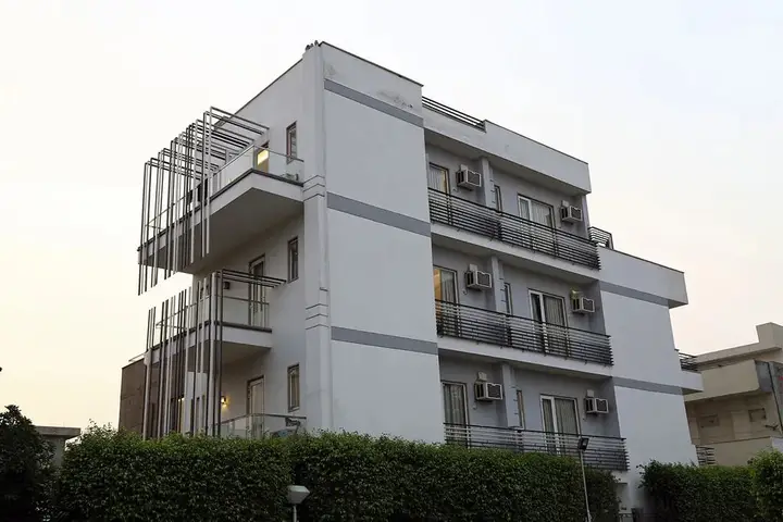 FabHotel Huda Sushant Lok — фото 1