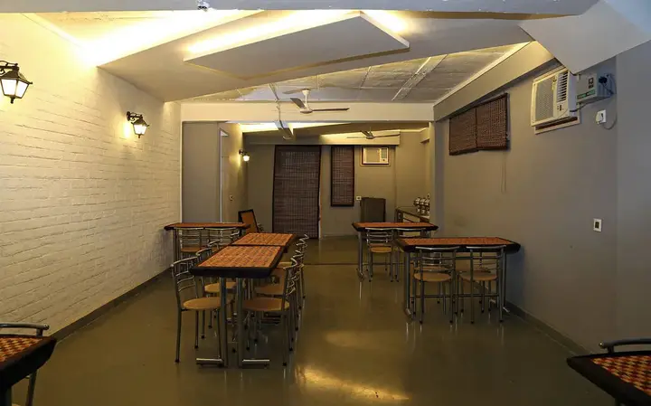 Гуруграм: FabHotel Huda Sushant Lok