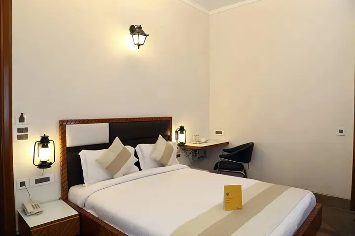 Гуруграм: FabHotel Huda Sushant Lok