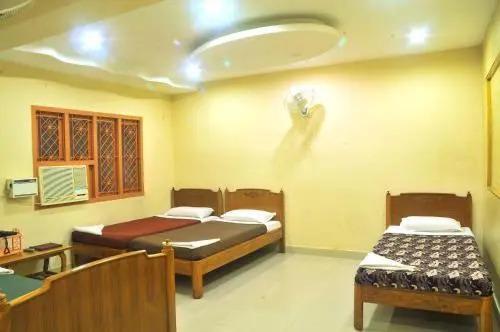Ченнаи: M J Guest House