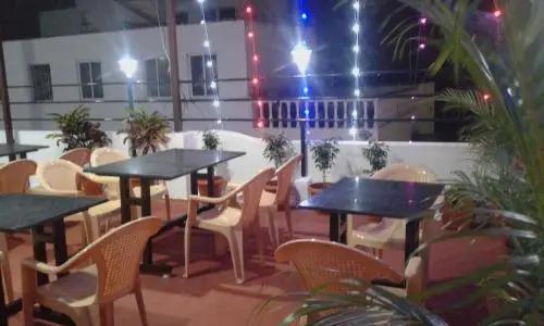 Ченнаи: M J Guest House
