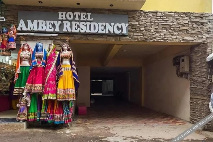 Амбаджи: Hotel Ambey Residency
