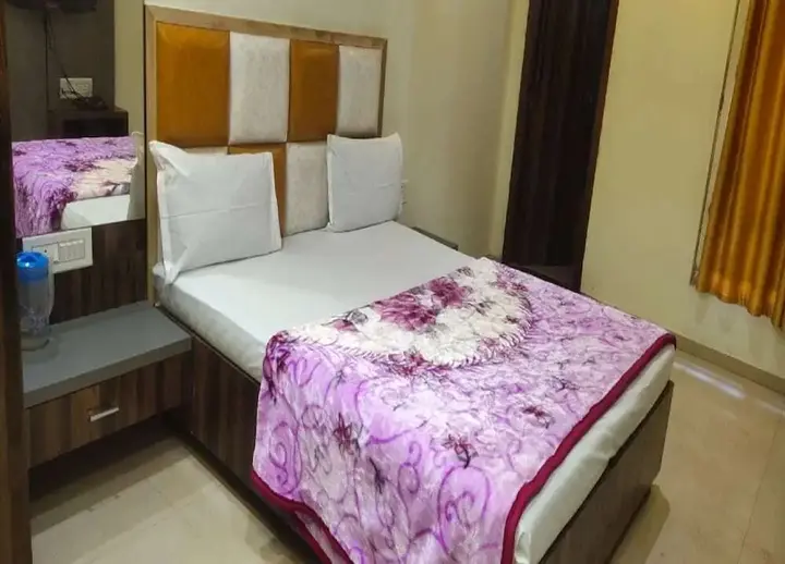 Амбаджи: Hotel Ambey Residency