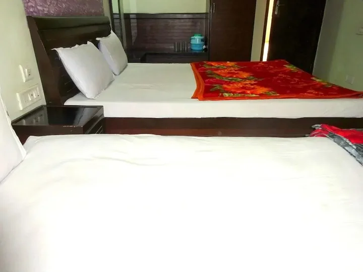 Амбаджи: Hotel Ambey Residency