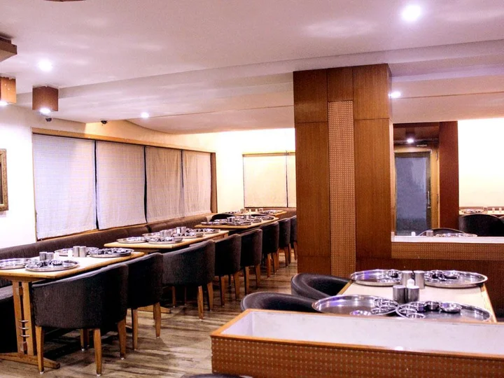 Амбаджи: Hotel Ambaji International
