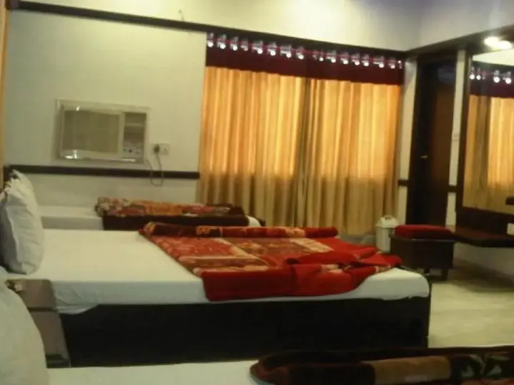 Амбаджи: Hotel Ambaji International