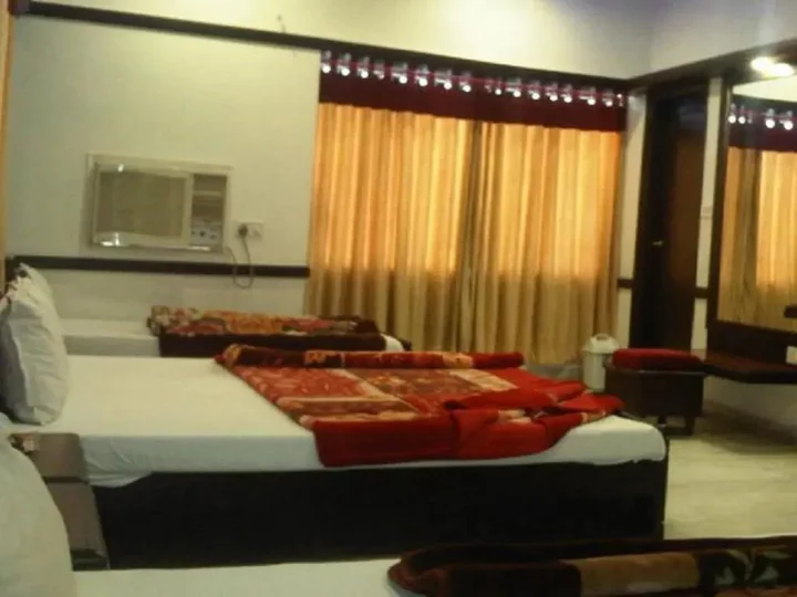 Амбаджи: Hotel Ambaji International