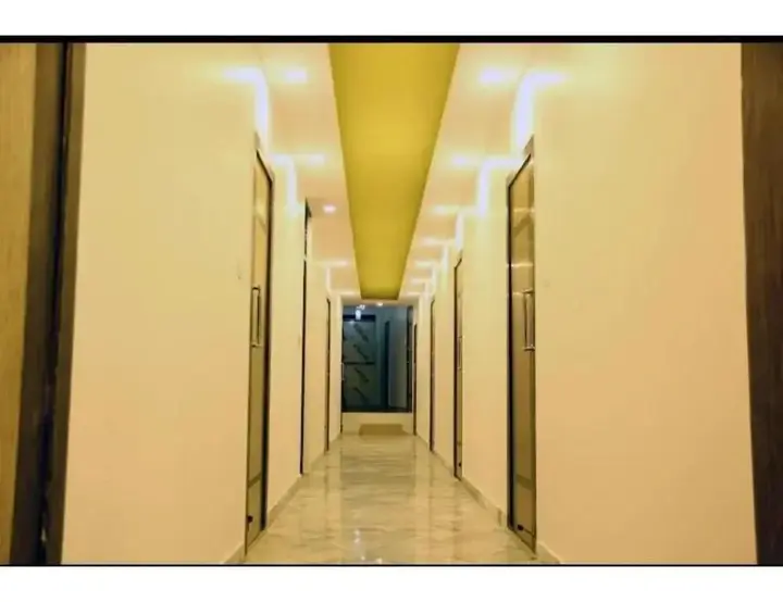 Канпур: Hotel Satyam & Restaurant