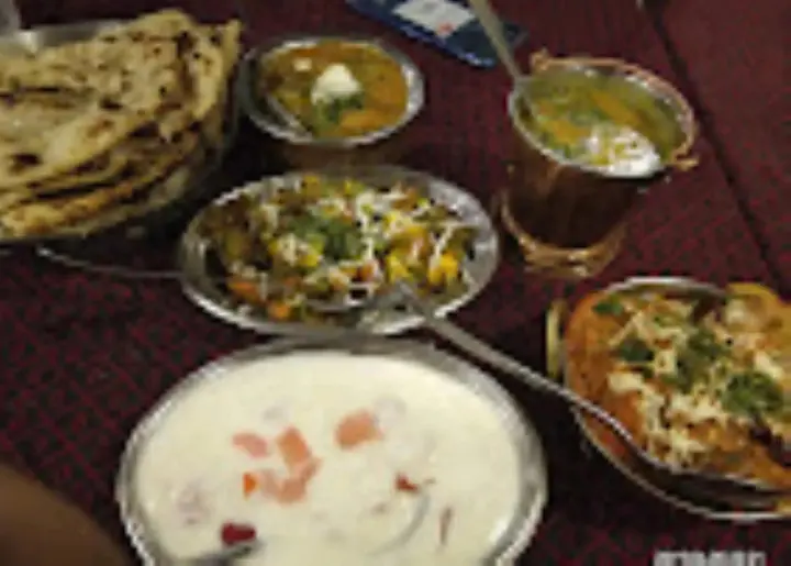 Канпур: Hotel Satyam & Restaurant