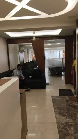 Канпур: Hotel Satyam & Restaurant