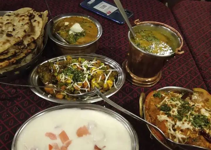 Канпур: Hotel Satyam & Restaurant
