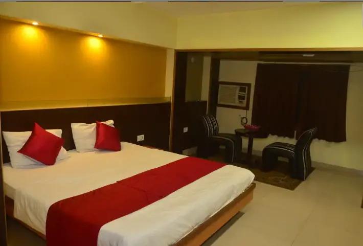 Райпур: Hotel Poonam