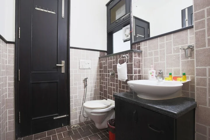 Нойда: FabHotel Exotica Noida Expressway