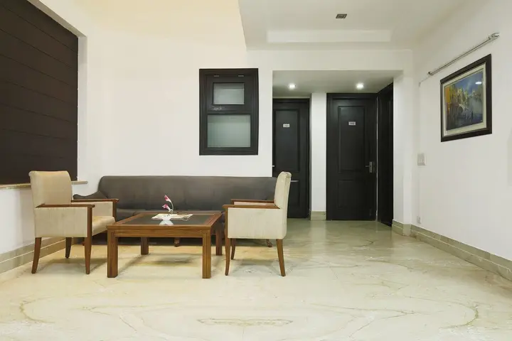 Нойда: FabHotel Exotica Noida Expressway