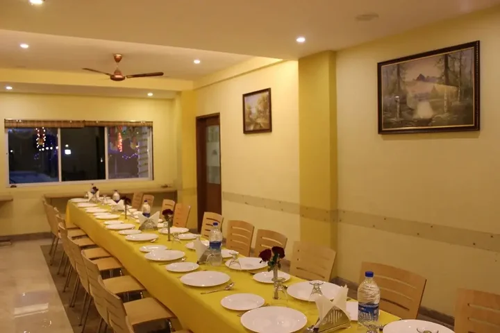 Гухагар: Sea Winds Hotel