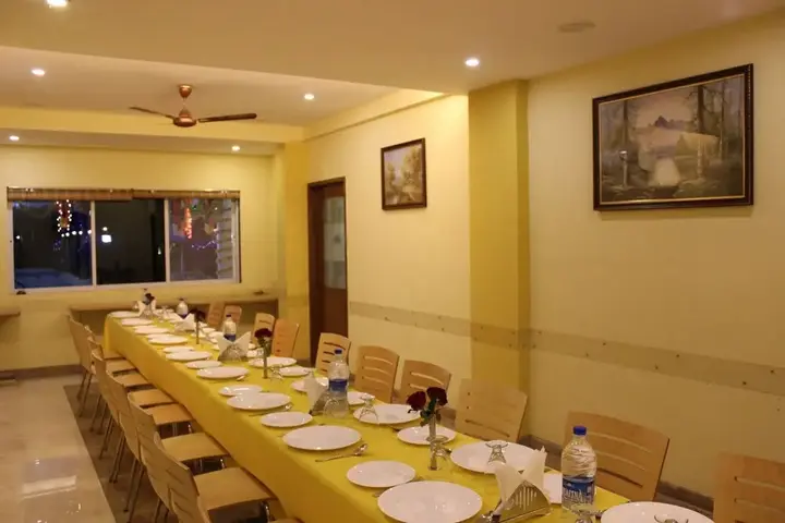 Гухагар: Sea Winds Hotel