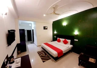 Казаули: Kasauli Continental Resort