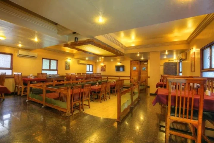 Лонавала: Hotel Lonavla