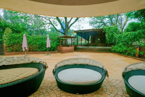 Лонавала: Hotel Lonavla
