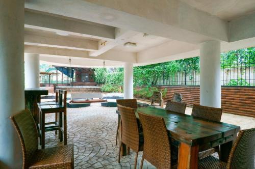 Лонавала: Hotel Lonavla
