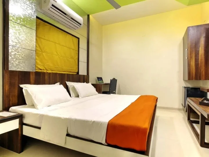 Лонавала: Hotel Lonavla