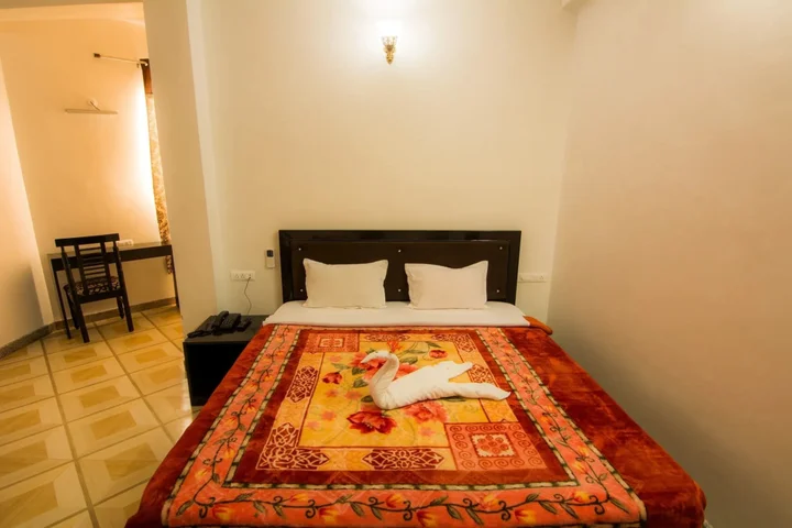Садри: Lake Alpi resort Kumbhalgarh