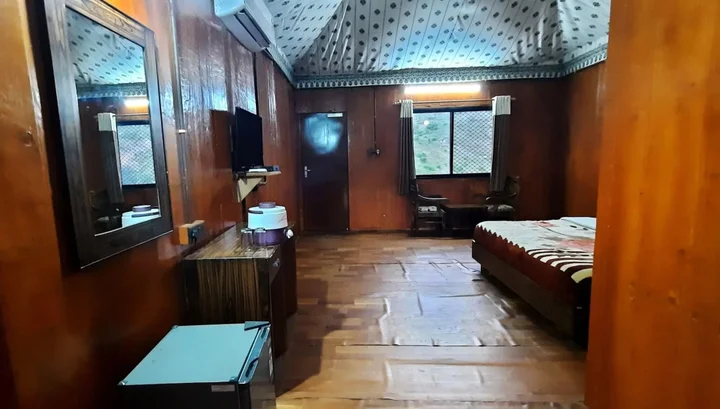 Садри: Lake Alpi resort Kumbhalgarh