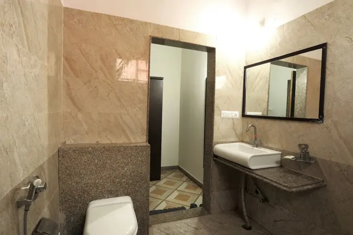 Садри: Lake Alpi resort Kumbhalgarh