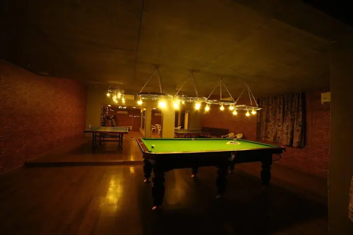 Ахмедабад: Palm Green Club