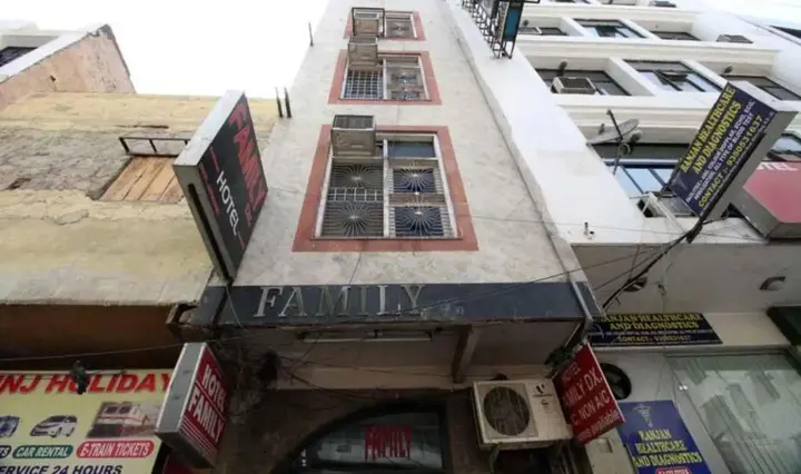Нью-Дели: Hotel Family