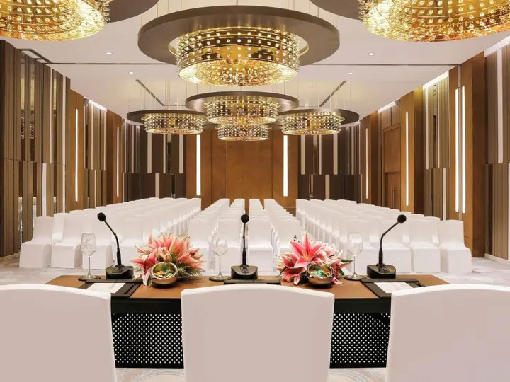 Гувахати: Novotel Guwahati GS Road Hotel