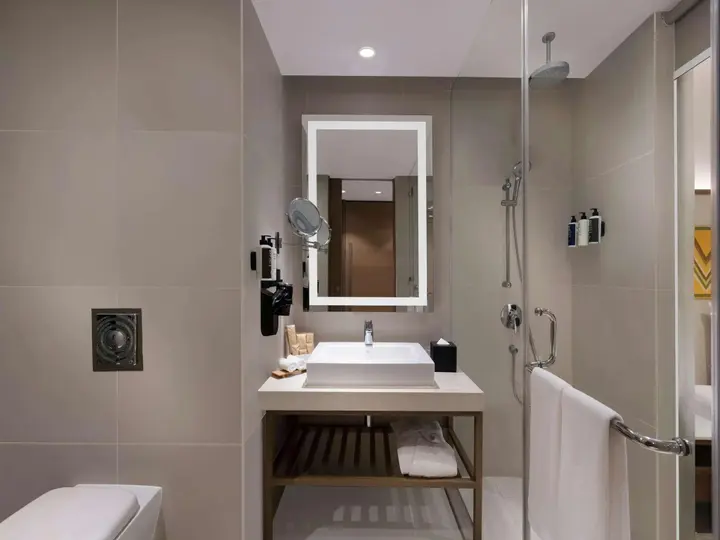 Гувахати: Novotel Guwahati GS Road Hotel