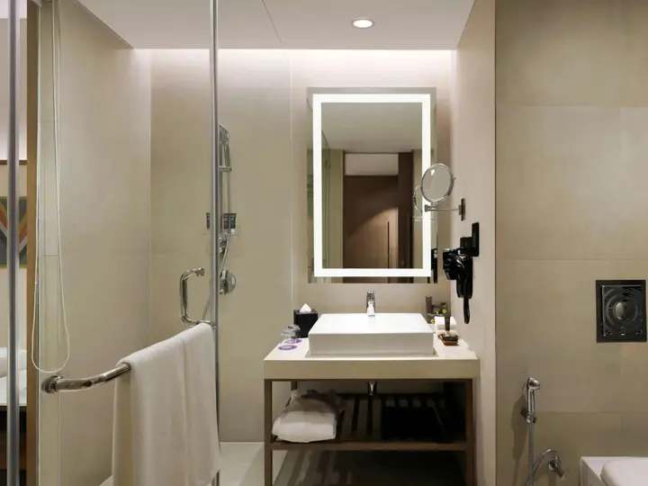 Гувахати: Novotel Guwahati GS Road Hotel