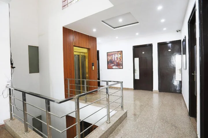 Гуруграм: OYO 567 Hotel Royal Stay Inn