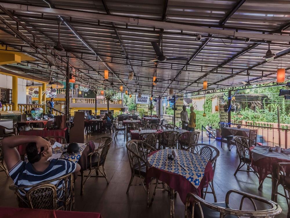Кандолим: OYO 7273 StayOut near Candolim Beach