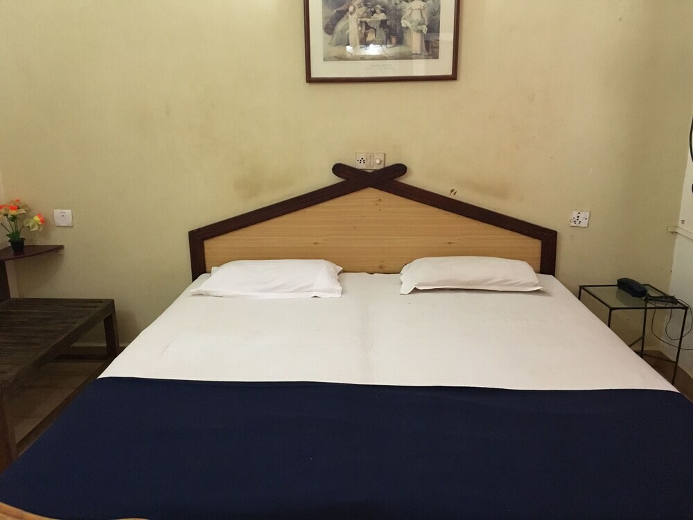 Калангут: OYO 7311 StayOut Crossroad Inn
