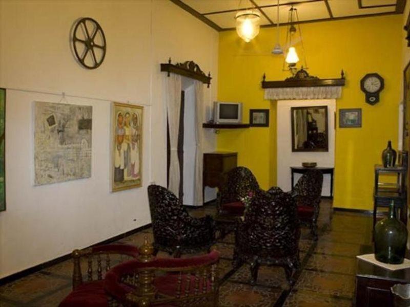 Панаджи: WelcomHeritage Panjim People