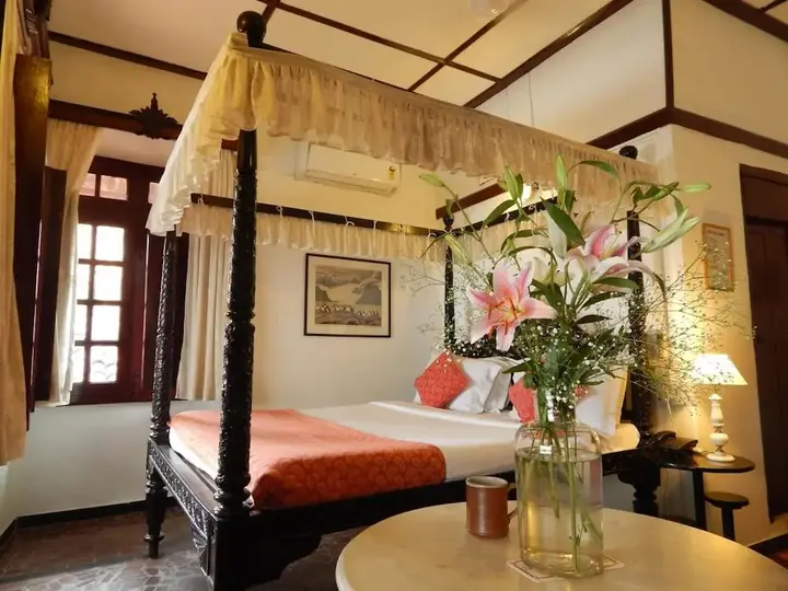 Панаджи: WelcomHeritage Panjim People